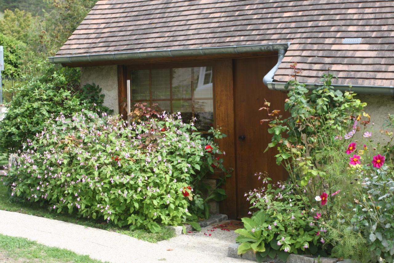 Le Studio Au Bon Marechal Giverny Bagian luar foto
